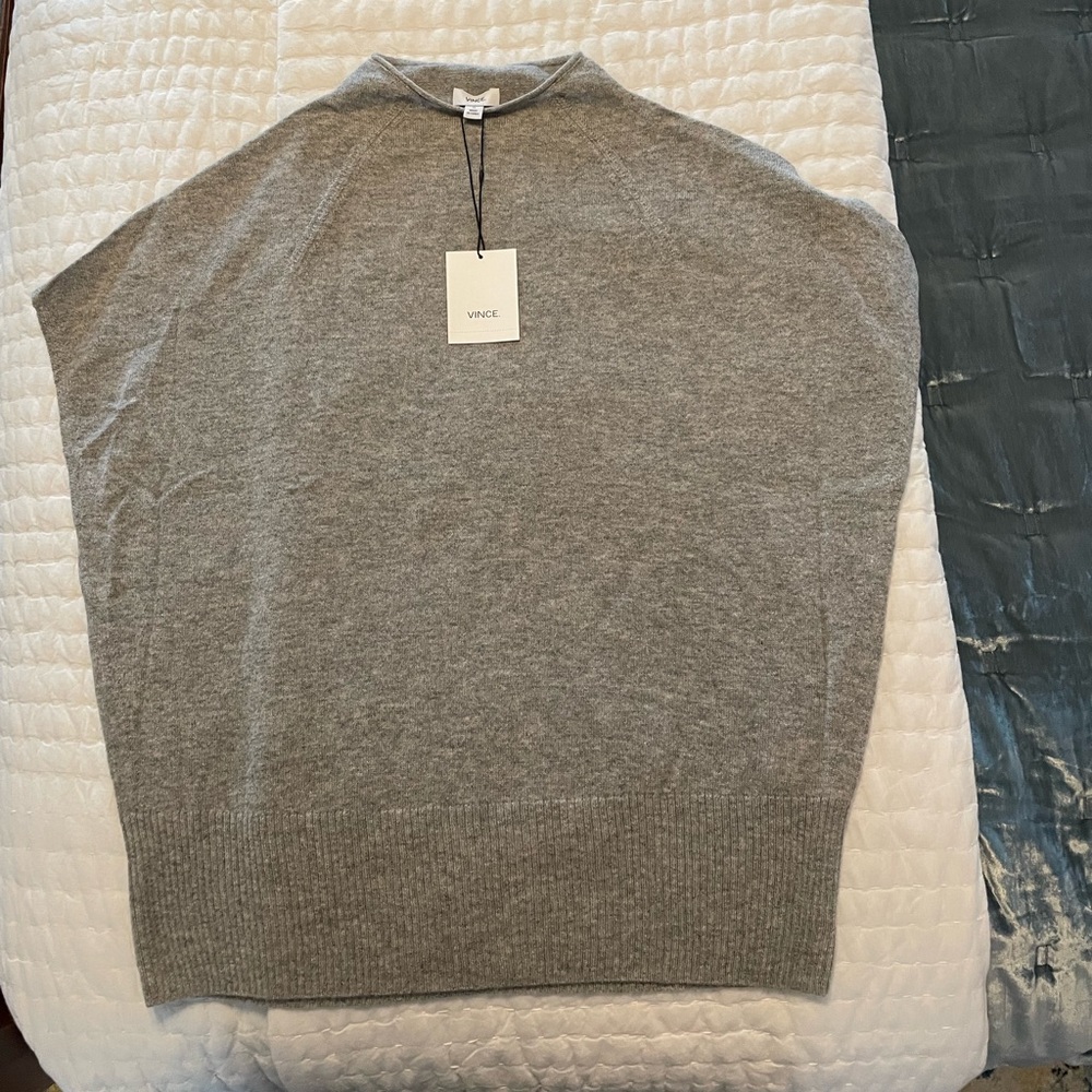 Brand new Vince Mock neck sleeveless cashmere sweater Size XS